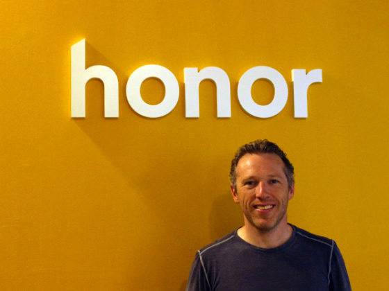 高齢者とホームヘルパーを繋ぐプラットフォーム「Honor」