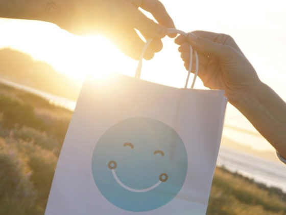 海外限定商品が欲しい!そんな時に旅行者が商品を買って、直接届けてくれるGrabr
